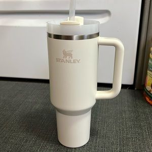 40 oz Stanley